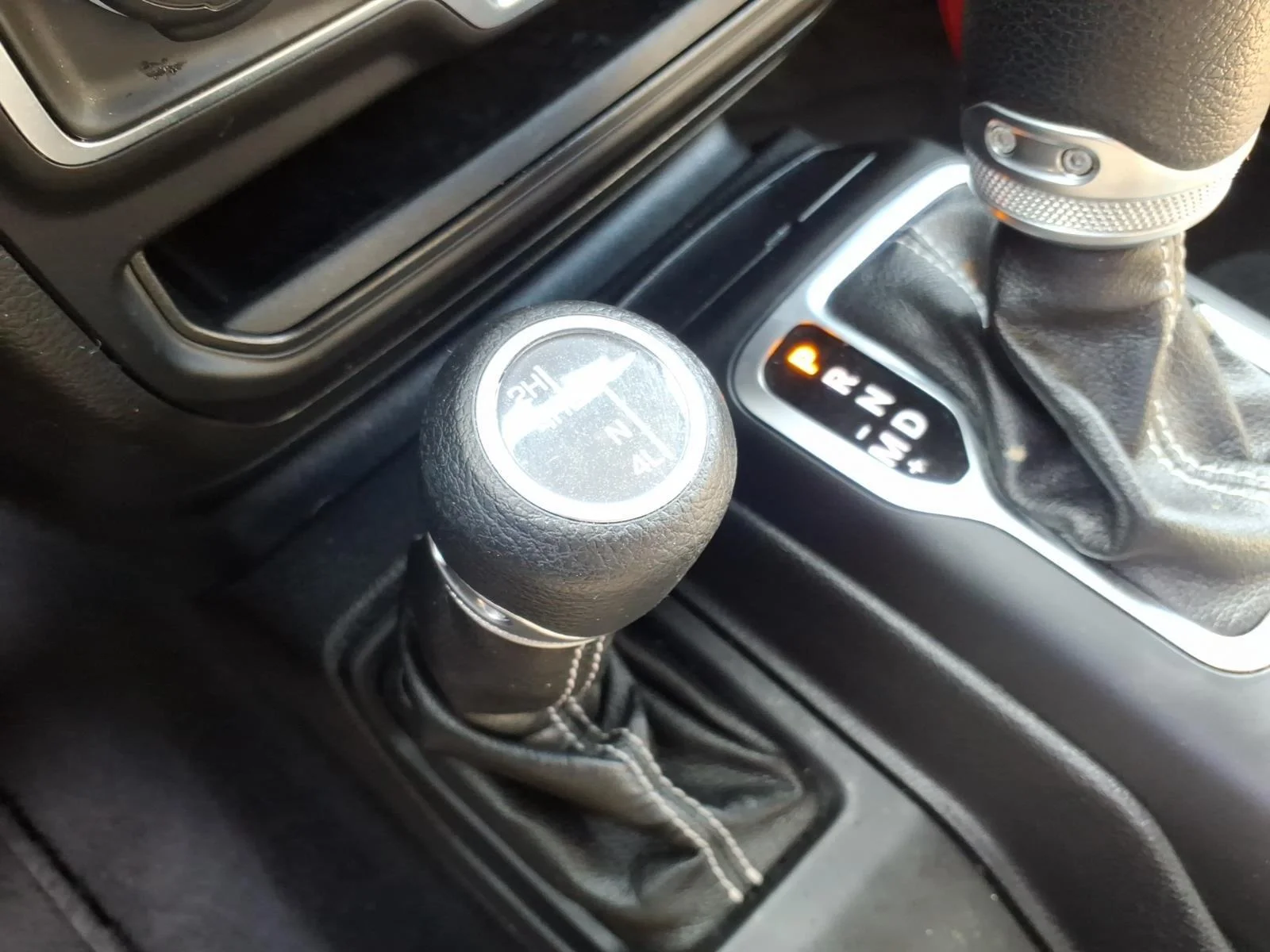 Used 2020 Black Clearcoat Jeep Sahara image 8