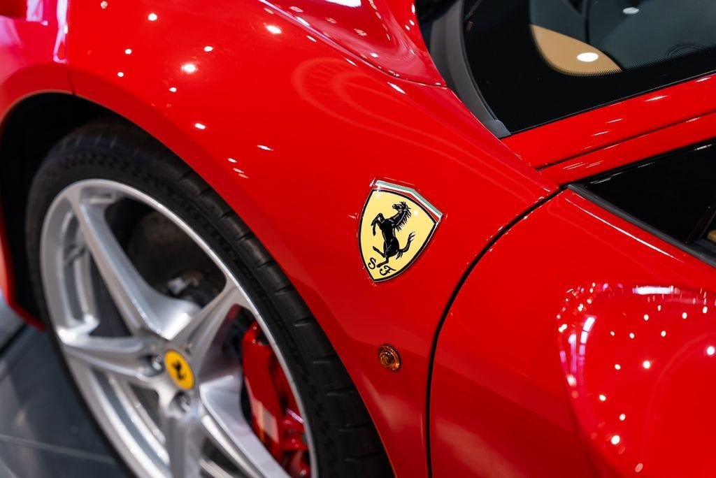 Used 2010 Rosso Corsa Ferrari Base image 12