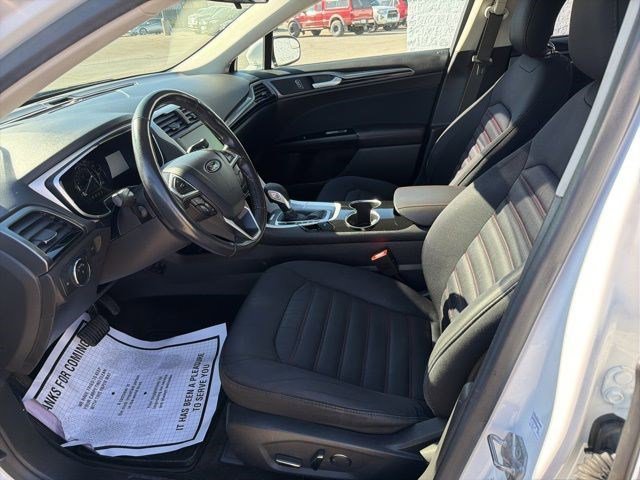 Used 2014 Oxford White Ford SE image 11