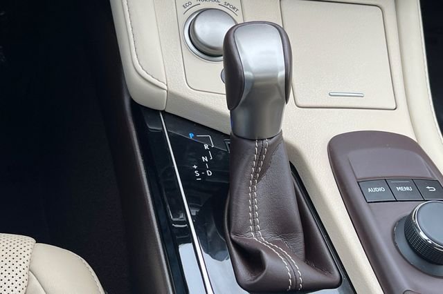 Used 2016 Red Lexus 350 image 25