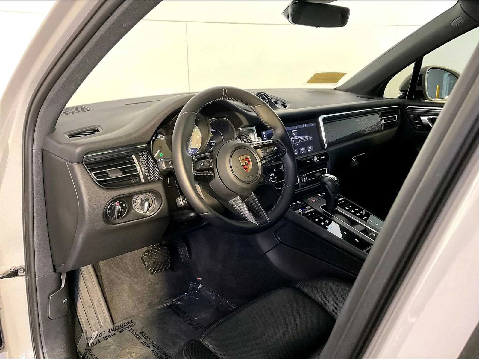 Certified Used 2024 Chalk Porsche S image 4