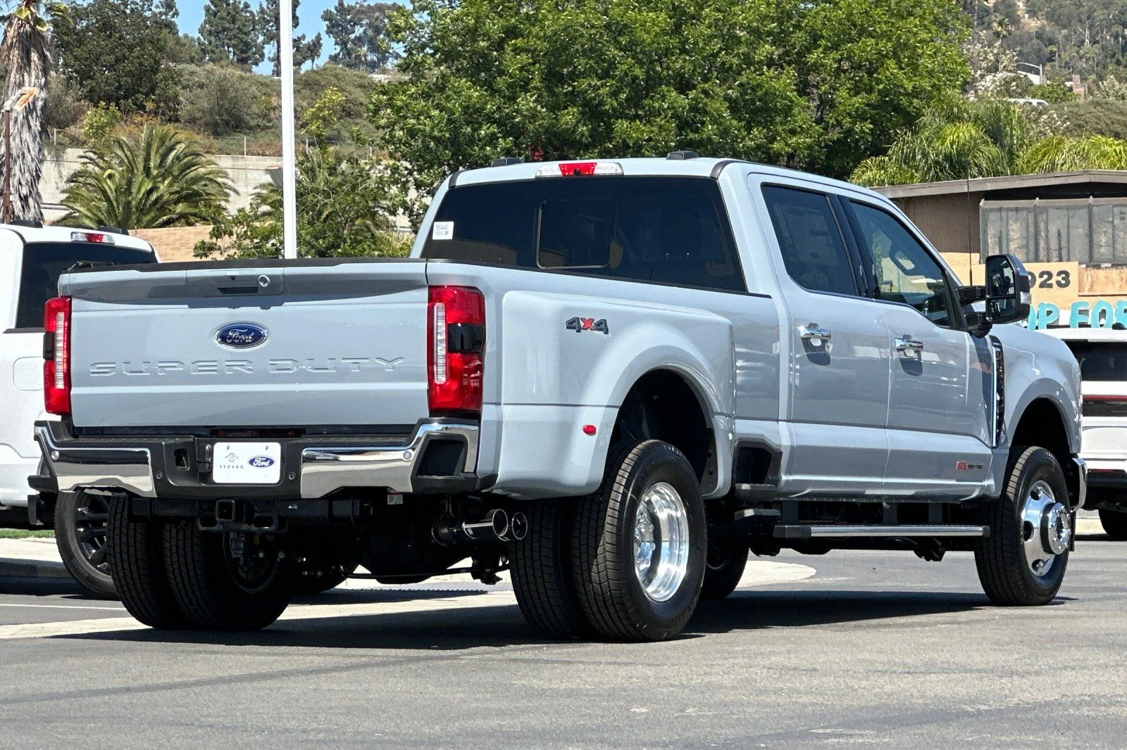 New 2026 Glacier Gray Metallic Tri-Coat Ford F-350® Lariat® image 3