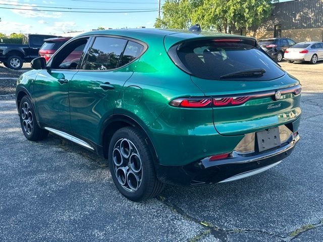 Used 2024 Green Alfa Romeo Ti image 4
