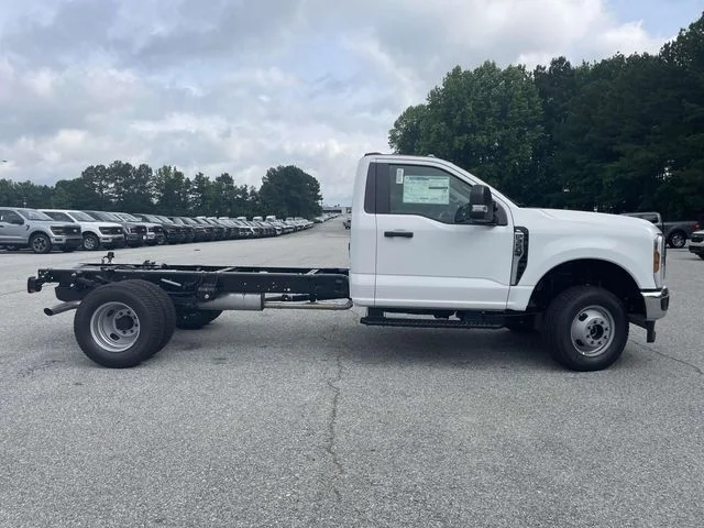 New 2025 White Ford XL image 22