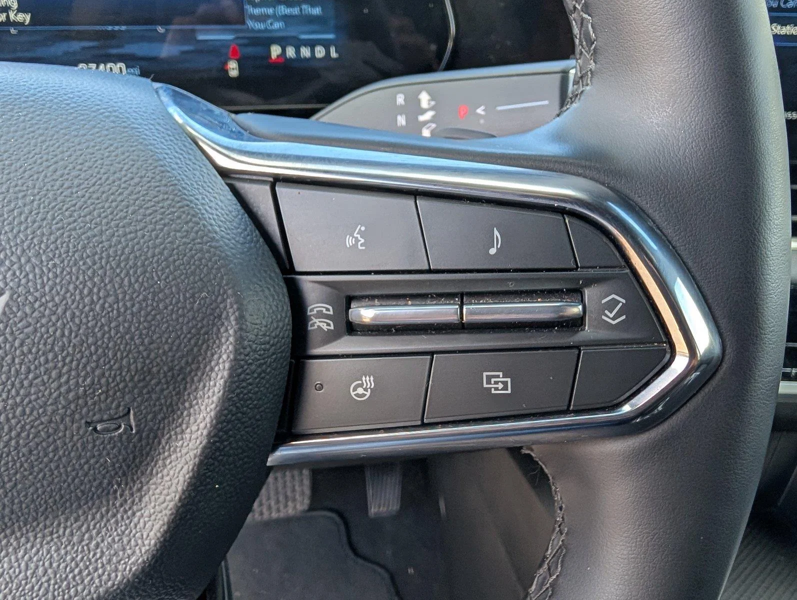 Used 2026 Lakeshore Blue Metallic Chevrolet LT image 29