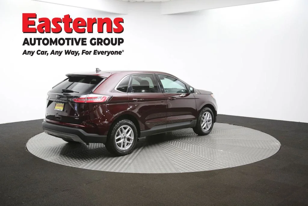 Used 2024 Red Ford SEL image 40