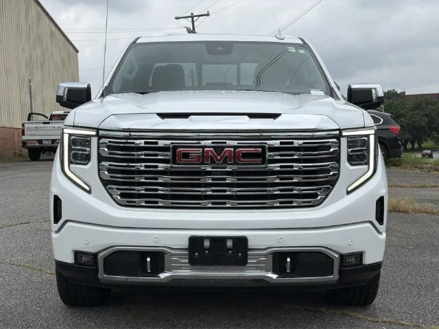 Used 2023  GMC Denali image 16