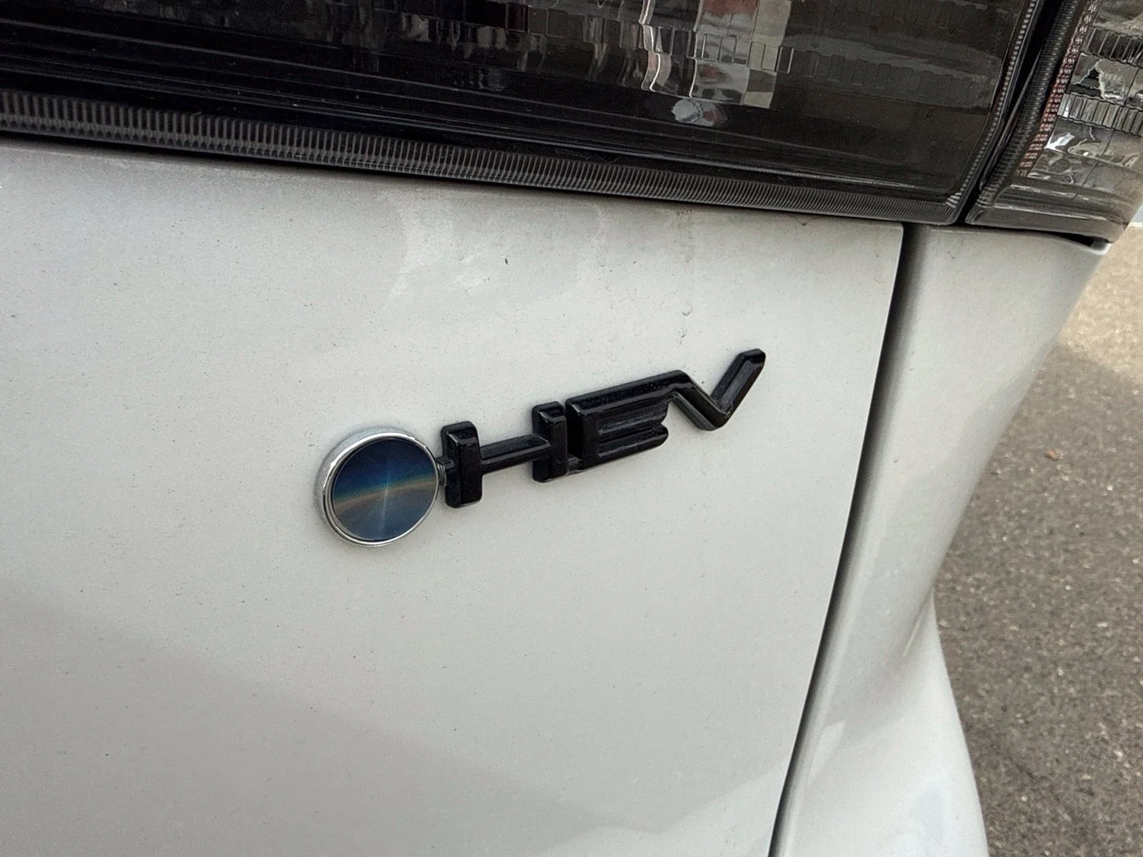 Used 2025  Toyota Hybrid XLE image 7