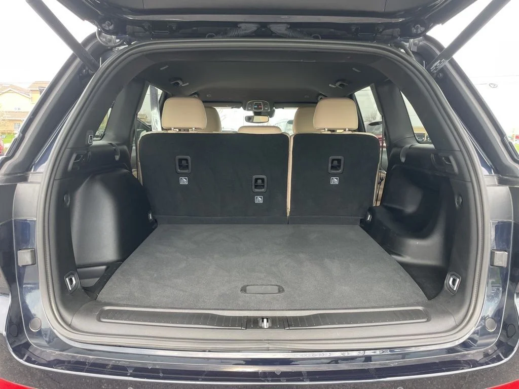 Used 2024 Black Jeep Limited image 33