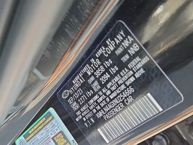 Used 2022 Black Hyundai SEL image 7