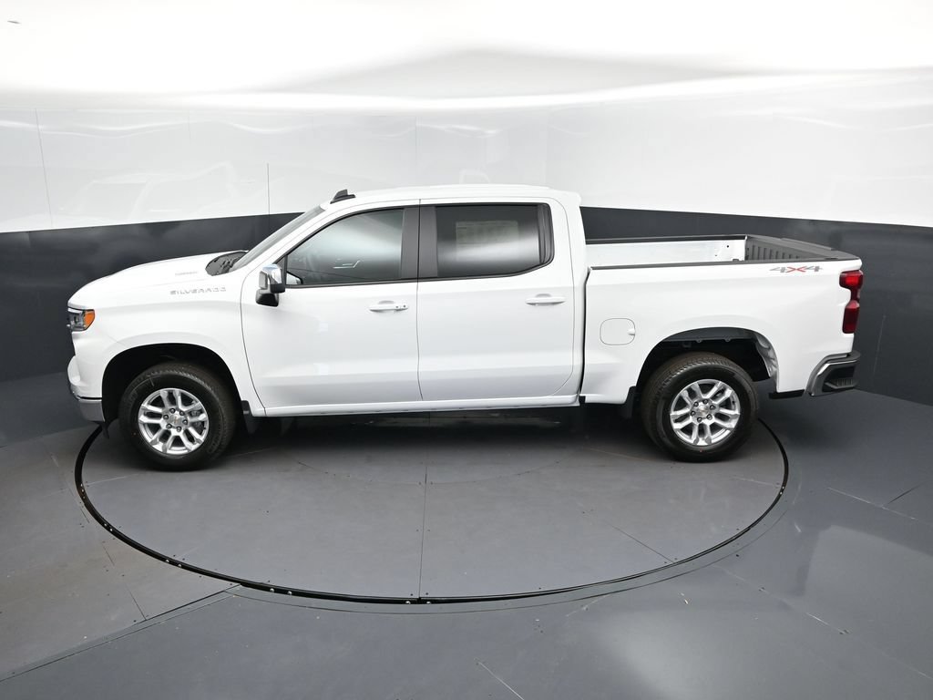 New 2026 Summit White Chevrolet LT (2FL) image 32