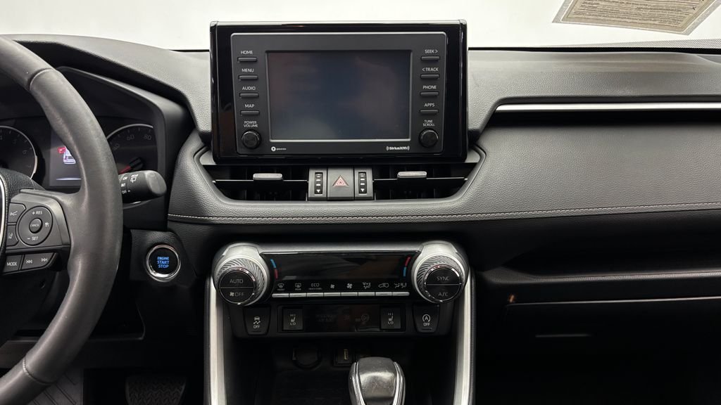 Used 2021 Red Toyota XLE Premium image 19