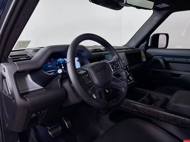 New 2026 Sargasso Blue Premium Metallic Land Rover OCTA image 9
