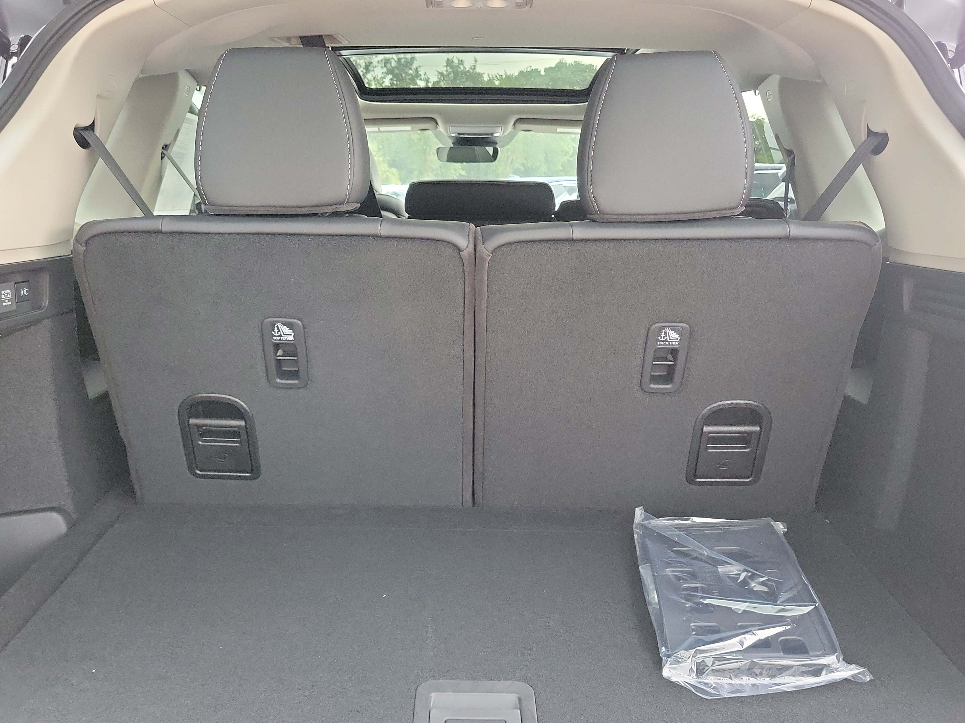 New 2026 Platinum White Pearl Acura w/Technology Package image 6