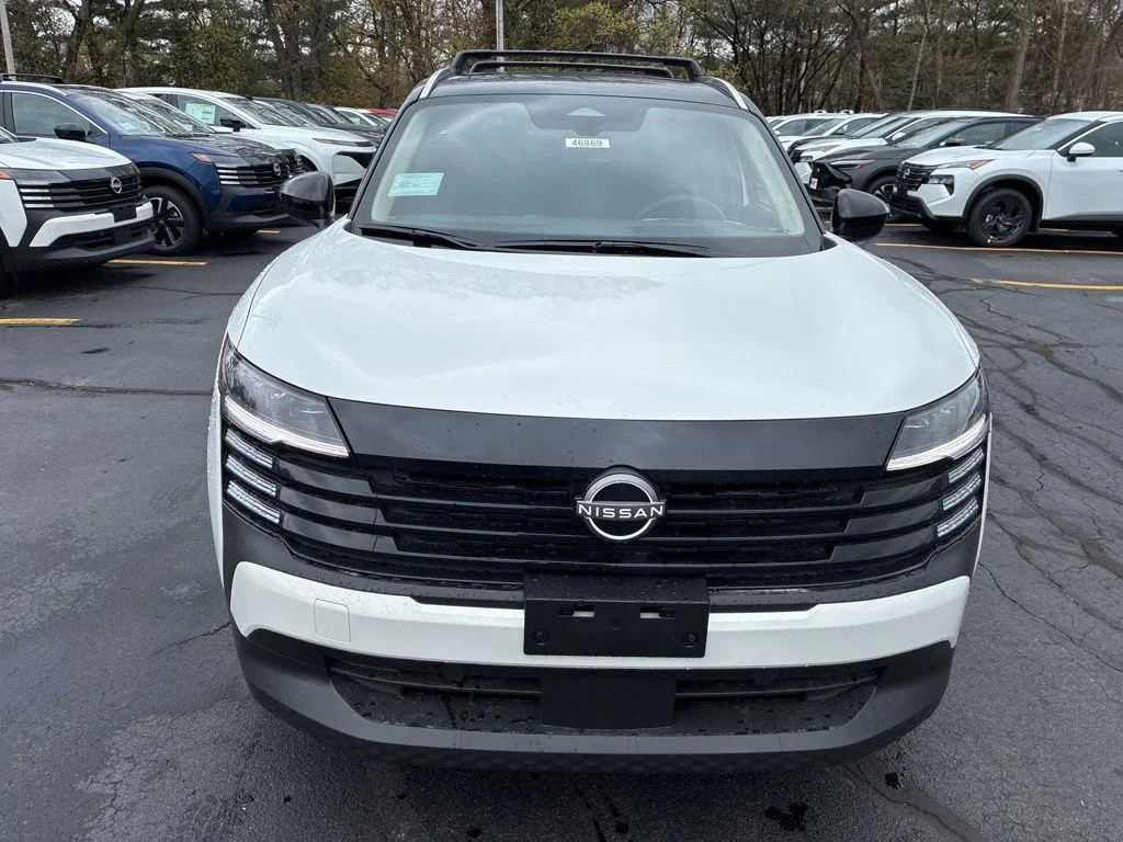 New 2026 Aspen White TriCoat / Super Black Two-tone Nissan SV image 2