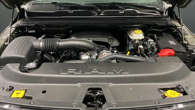 New 2027 Tank Exterior Paint RAM Laramie image 29
