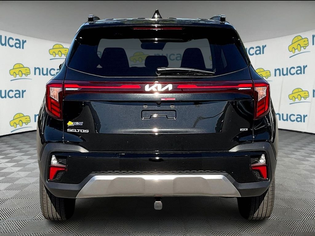 New 2026 Fusion Black Kia S image 5
