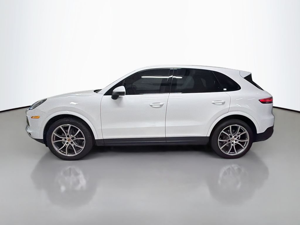 Used 2020  Porsche  image 2