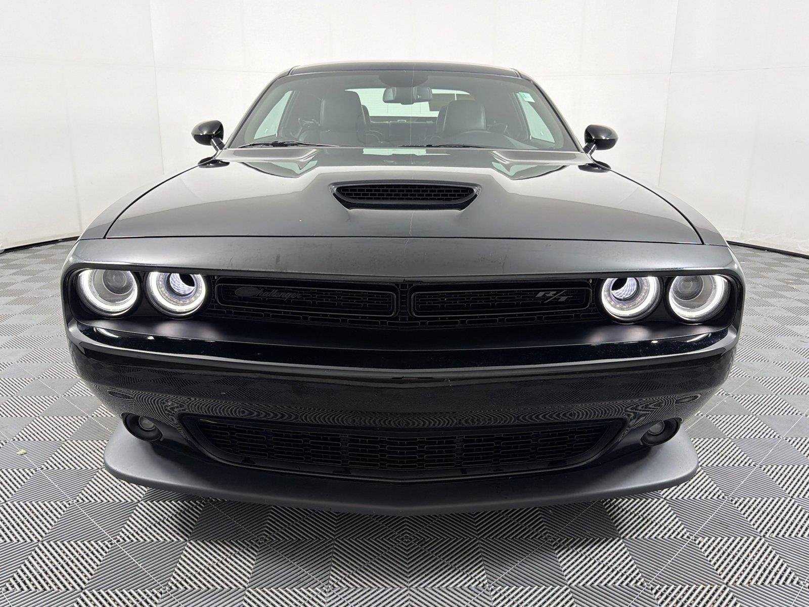 Used 2023 Pitch Black Clearcoat Dodge R/T image 2