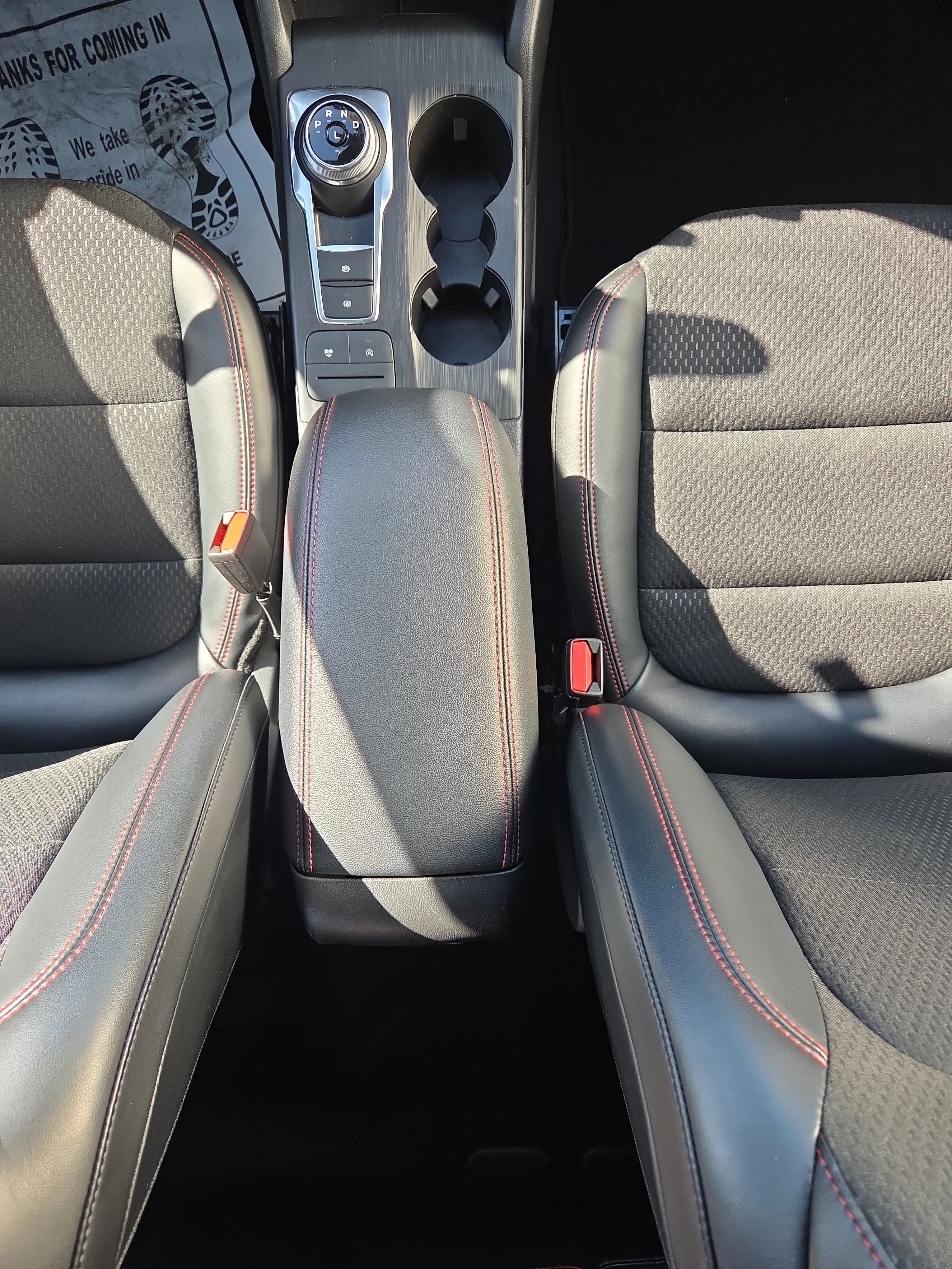 2025 Ford Escape ST-Line - Photo 14