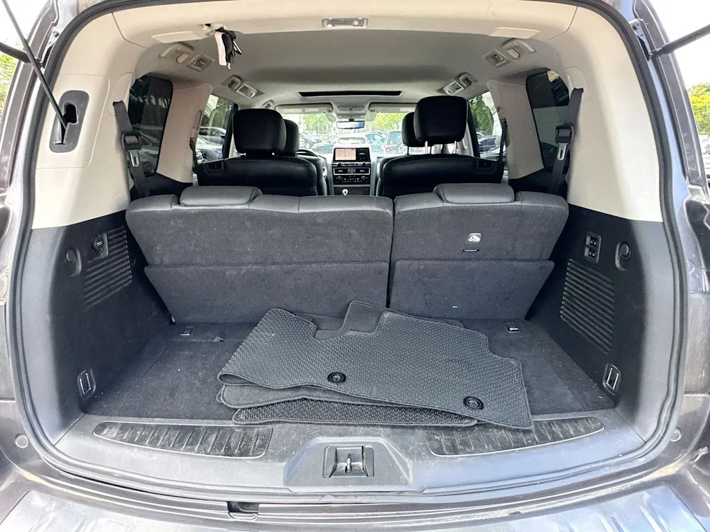 Certified Used 2024 Gray INFINITI LUXE image 29
