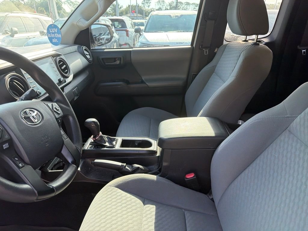 Used 2020 White Toyota SR image 10