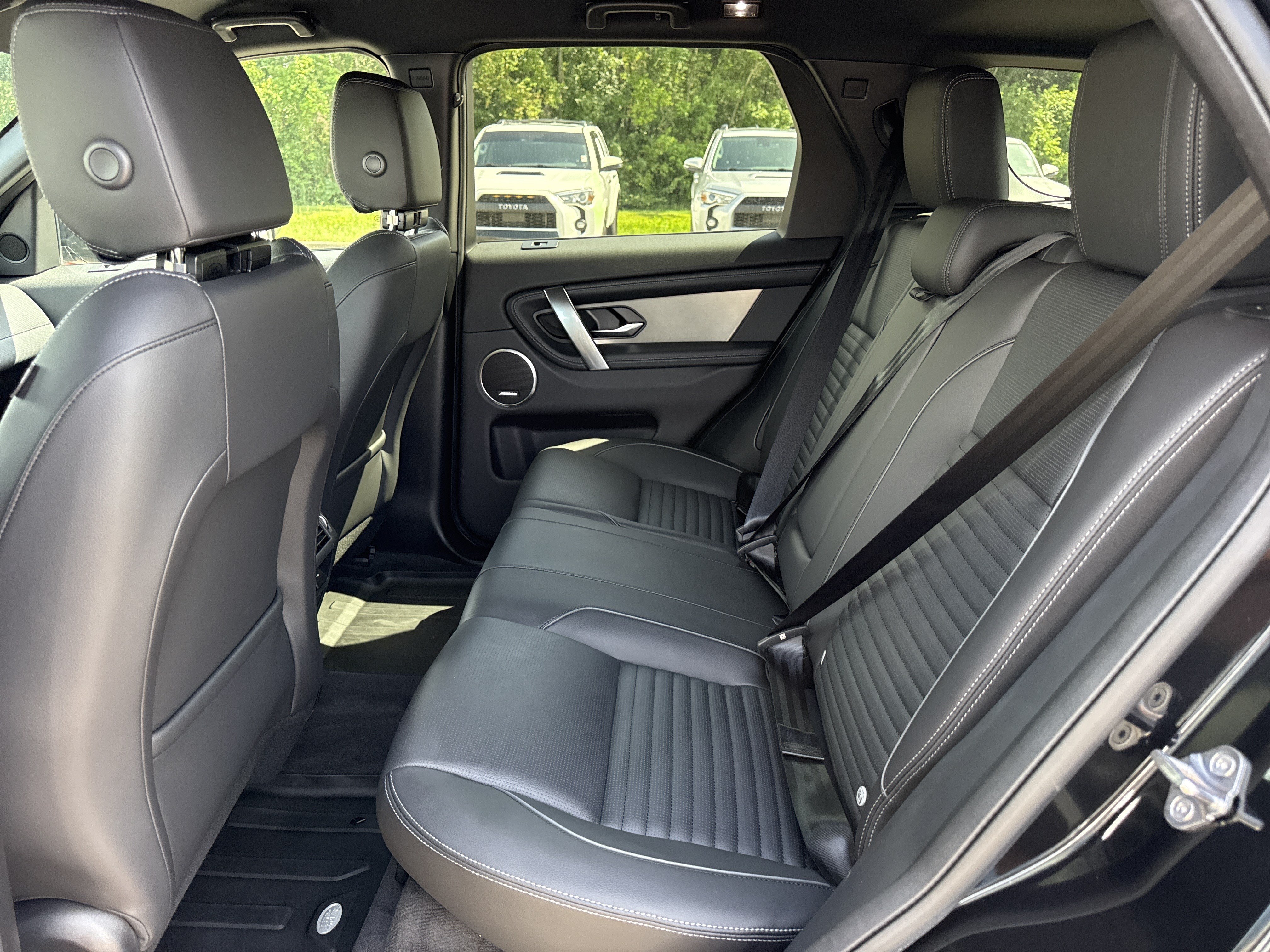 2025 Land Rover Discovery Sport Dynamic SE - Photo 14