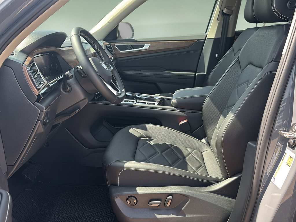 New 2026 Gray Volkswagen 2.0T SE w/Technology image 21