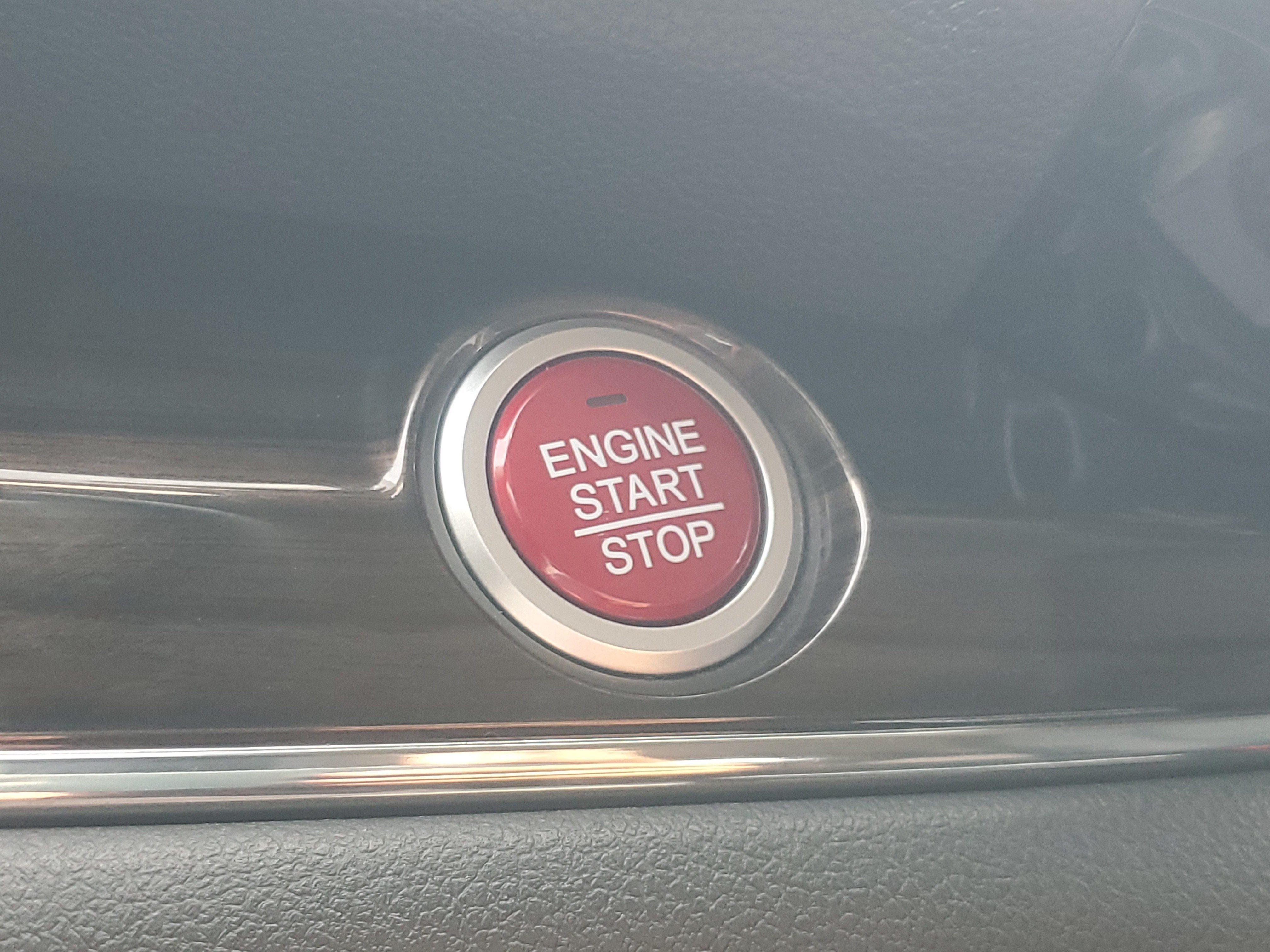Used 2015 Silver Honda EX-L image 32