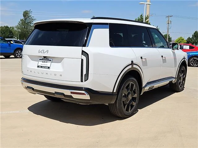 New 2027 Glacial White KIA SX Front-Wheel Drive image 3