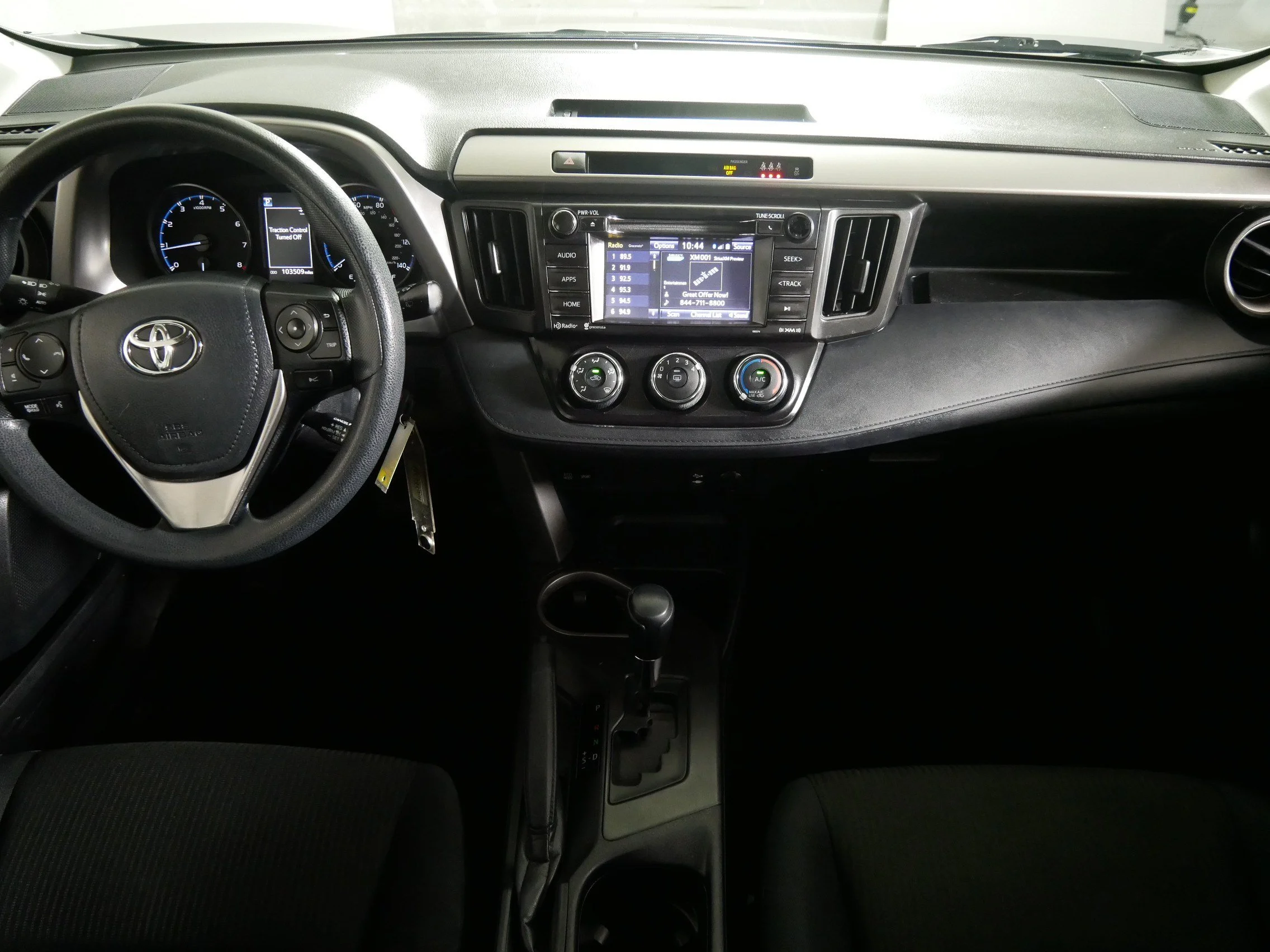 Used 2018 Magnetic Gray Metallic Toyota LE image 10