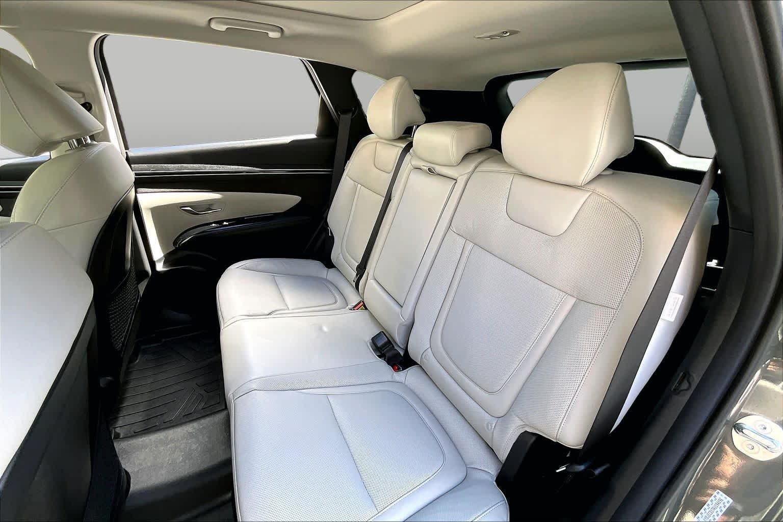Used 2024 Amazon Gray Hyundai Limited image 20