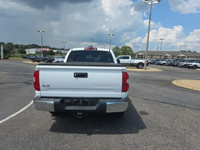 Used 2020 White Toyota SR5 image 4