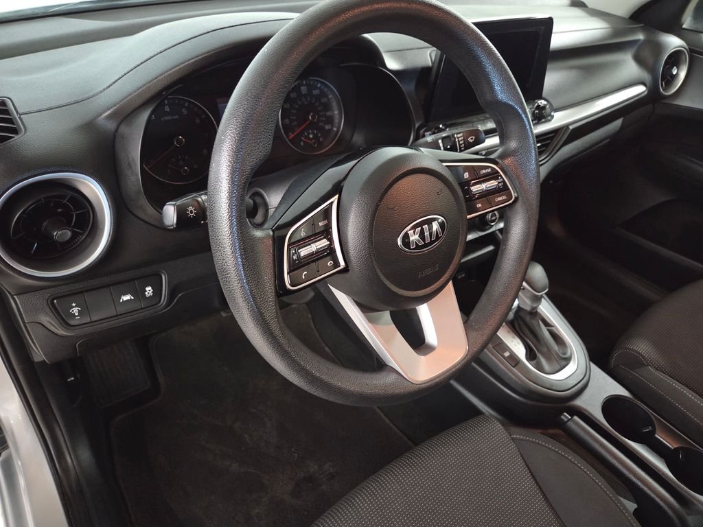 Used 2020 Silver Kia LXS image 19