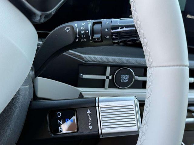 New 2026 Silver Hyundai SEL AWD image 25