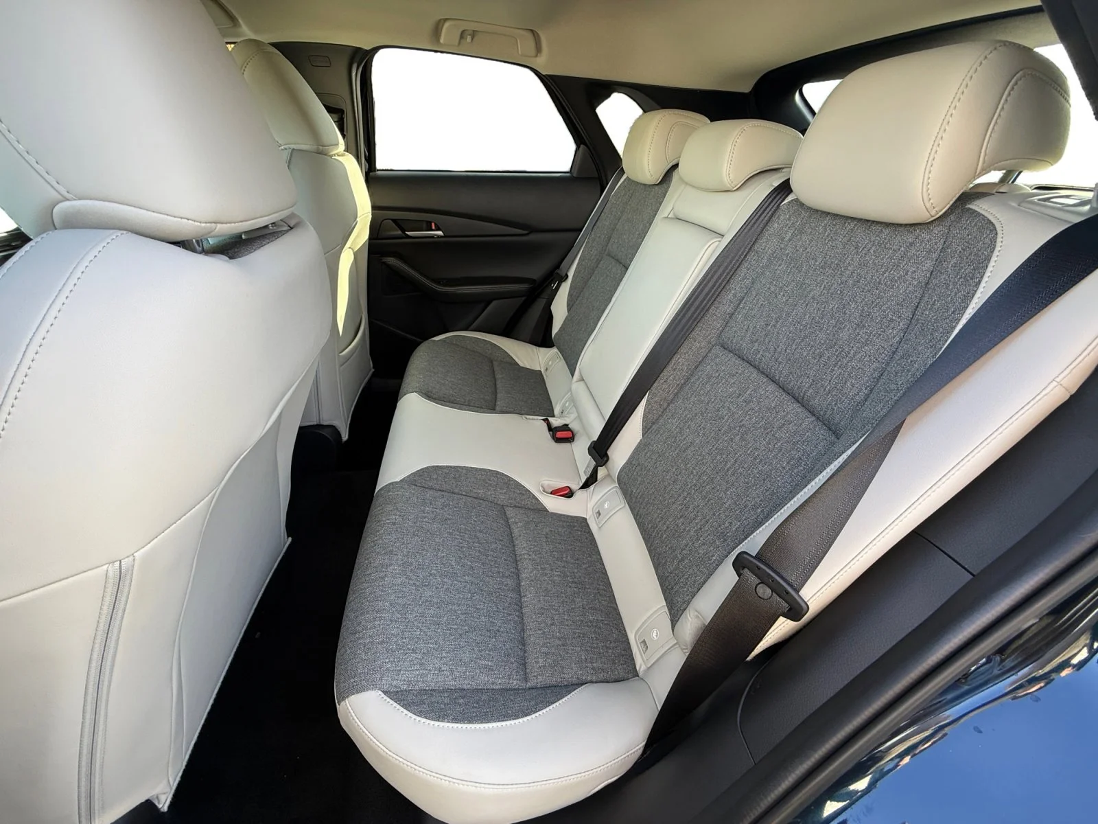 2026 Mazda CX-30 Aire Edition - Photo 16
