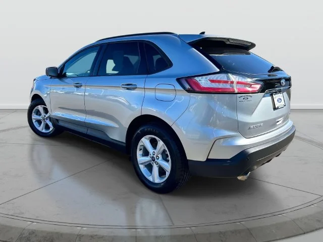 Used 2020 Silver Ford SE image 8