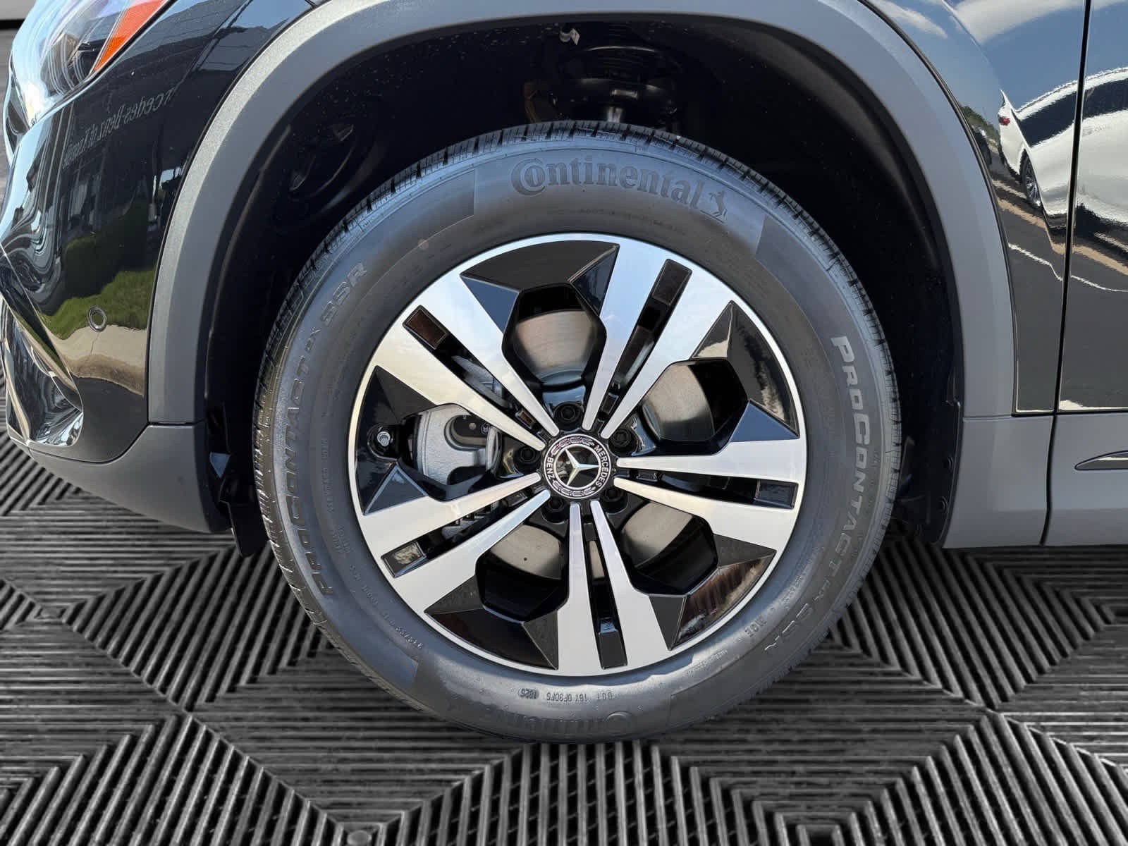 Certified Used 2026 Cosmos Black Metallic Mercedes-Benz GLA 250 image 9
