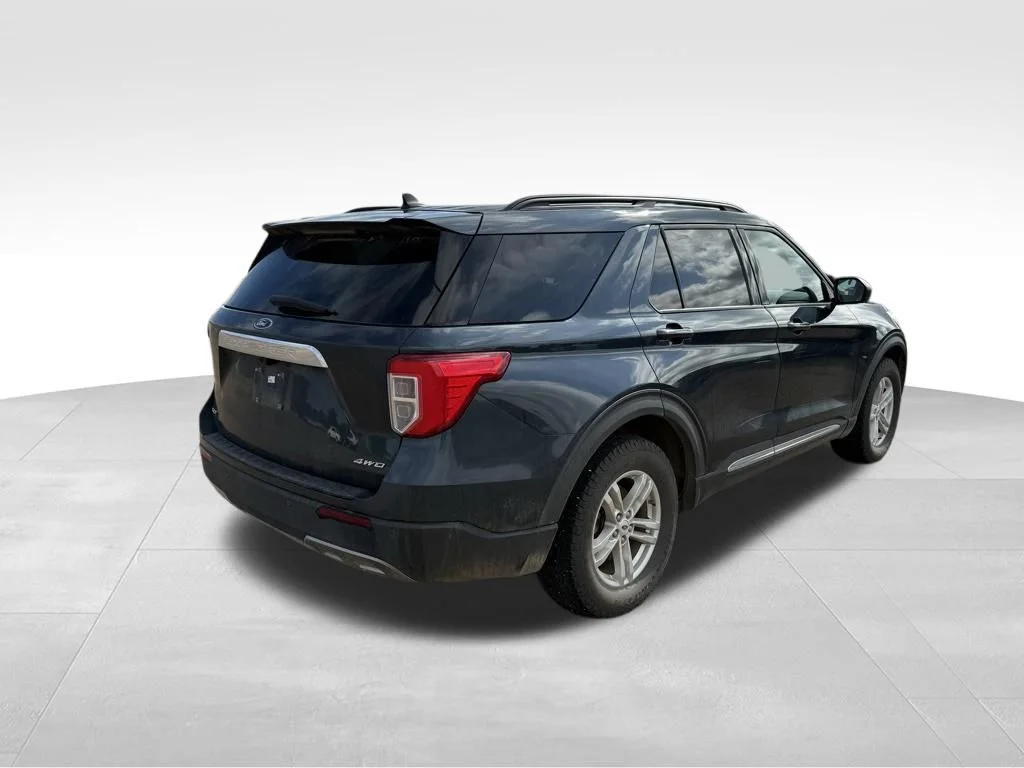 Used 2023 Blue Ford XLT image 4