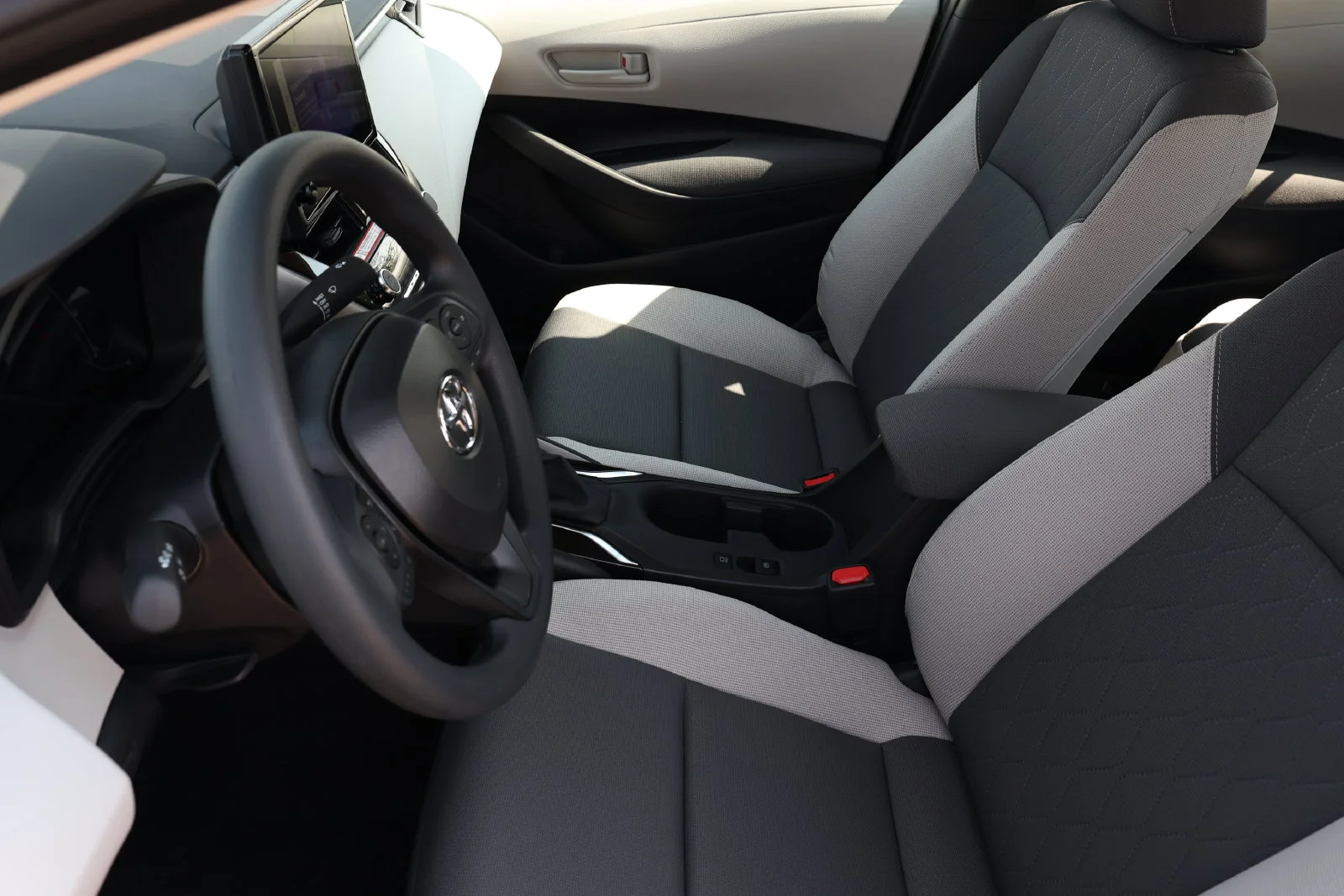 New 2027  Toyota LE image 12
