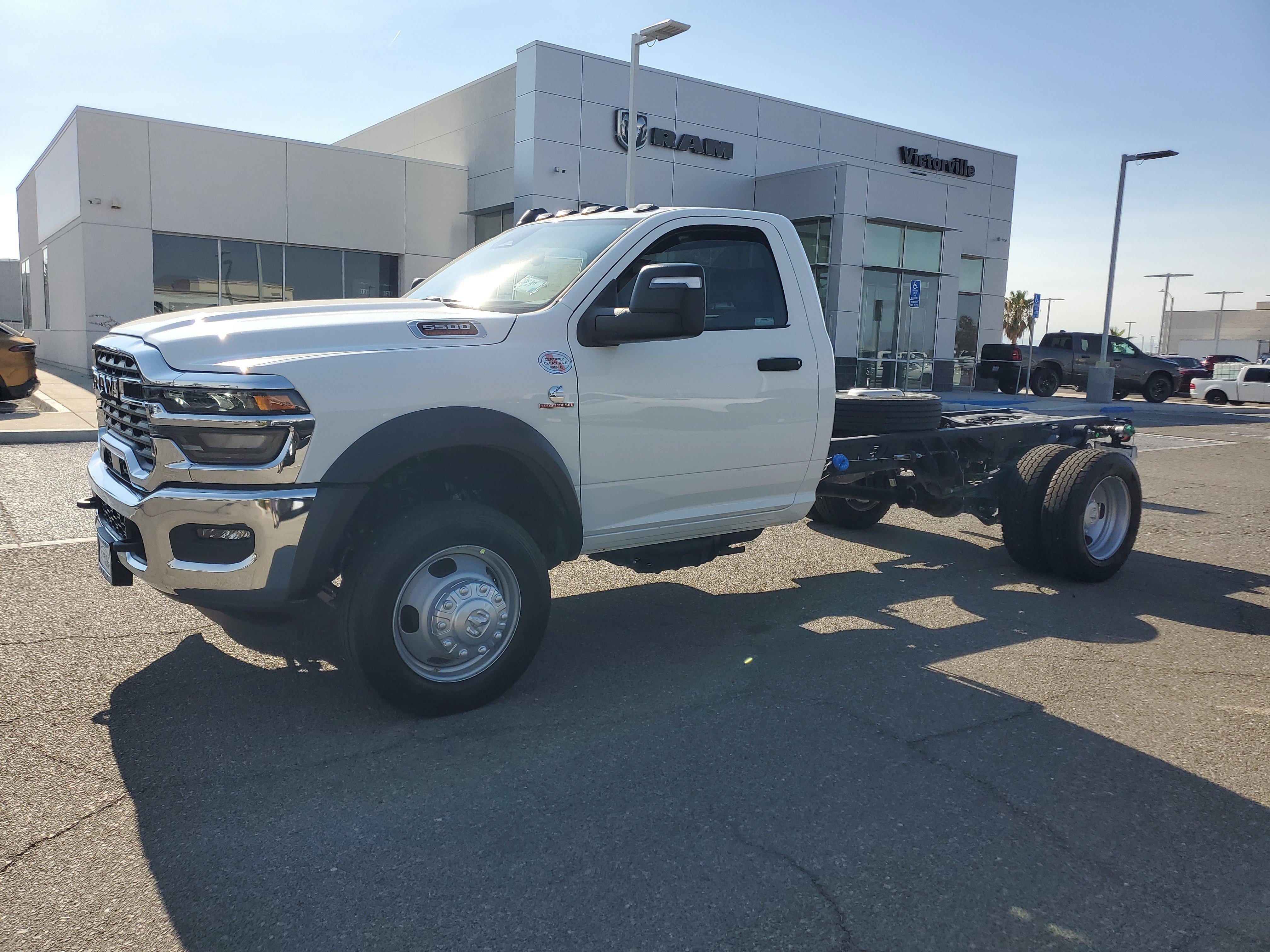 New 2025 Bright White Clearcoat RAM Tradesman image 7