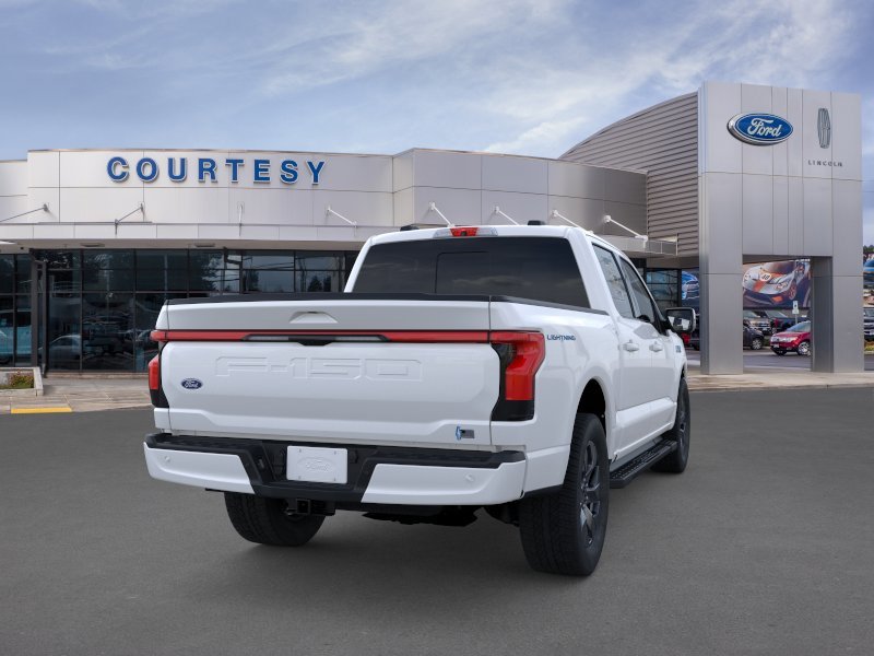 2025 Ford F-150 Lightning Lariat - Photo 8