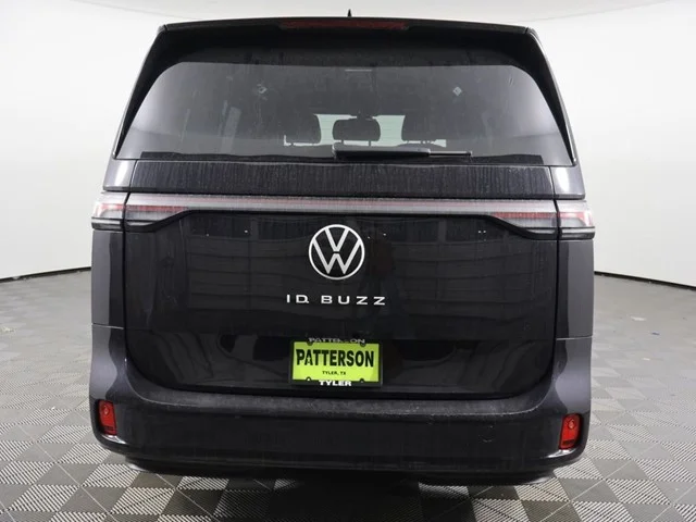 New 2025 Deep Black Pearl Volkswagen Pro S image 5