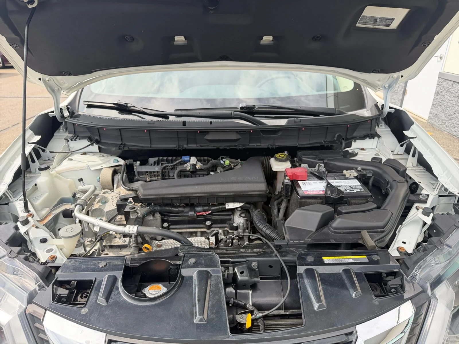 Used 2018 Pearl White Nissan SV image 6