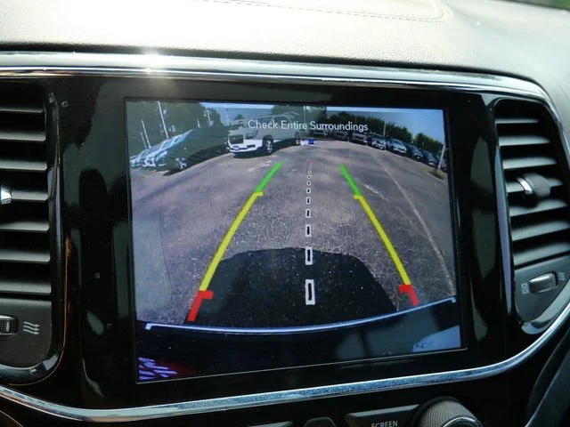 Used 2020 Red Jeep Overland image 28