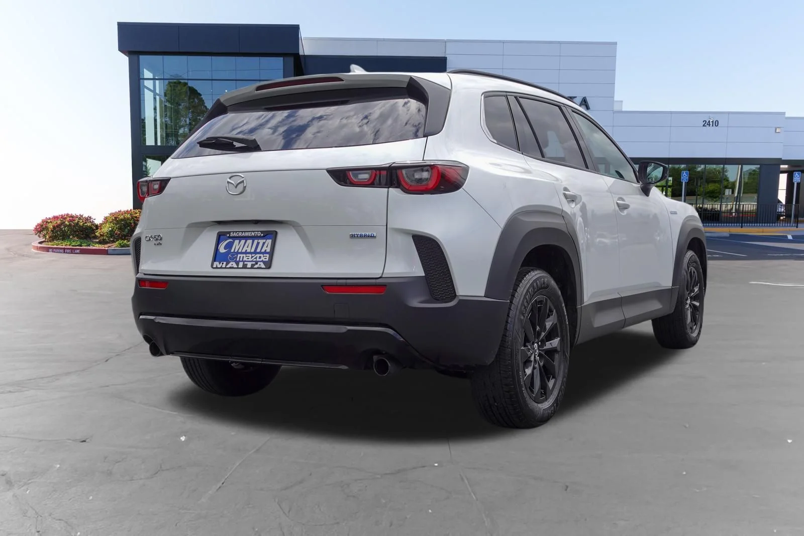 Certified Used 2025 Wind Chill Pearl Mazda Premium image 4