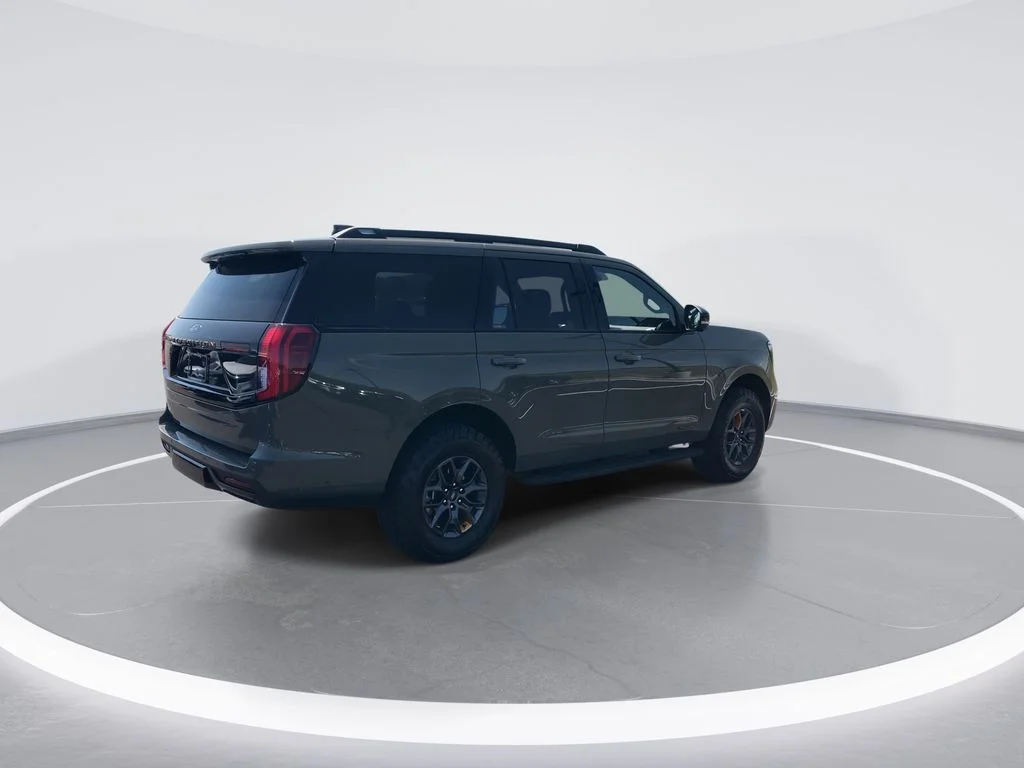 Used 2025 Green Ford Tremor image 8
