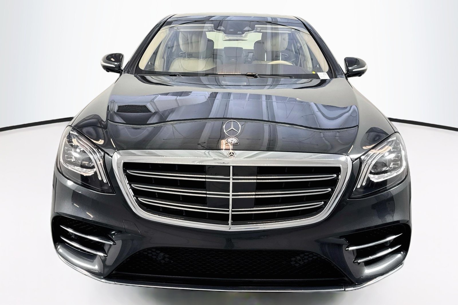 Used 2018 Magnetite Black Metallic Mercedes-Benz S 560 image 2