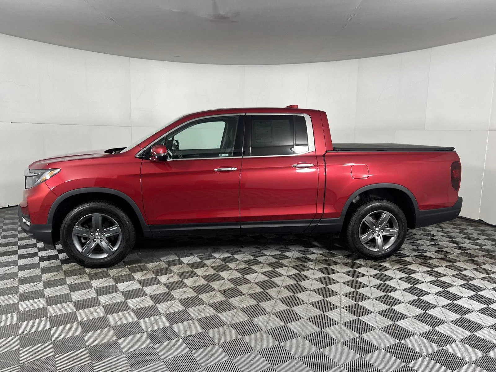 Used 2023 Radiant Red Metallic II Honda RTL-E image 19