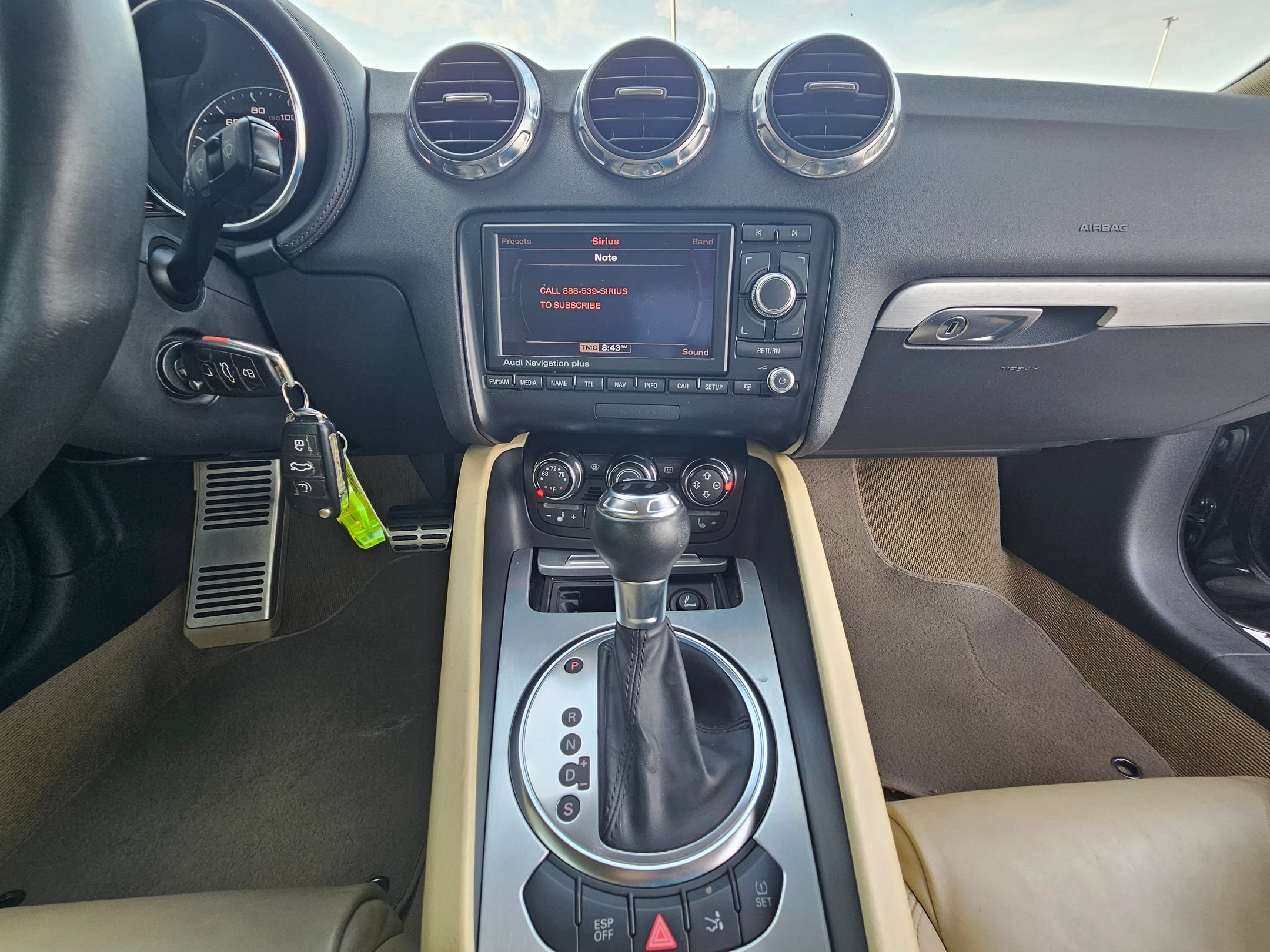 Used 2010 Brilliant Black Audi 2.0T Prestige image 10